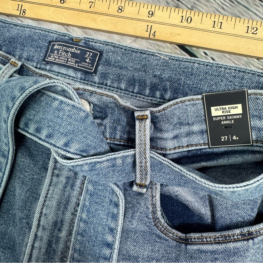 Abercrombie & Fitch NWT Ultra High Rise Super Skinny Ankle Jeans Tie Belt Size 4 - Picture 5 of 8